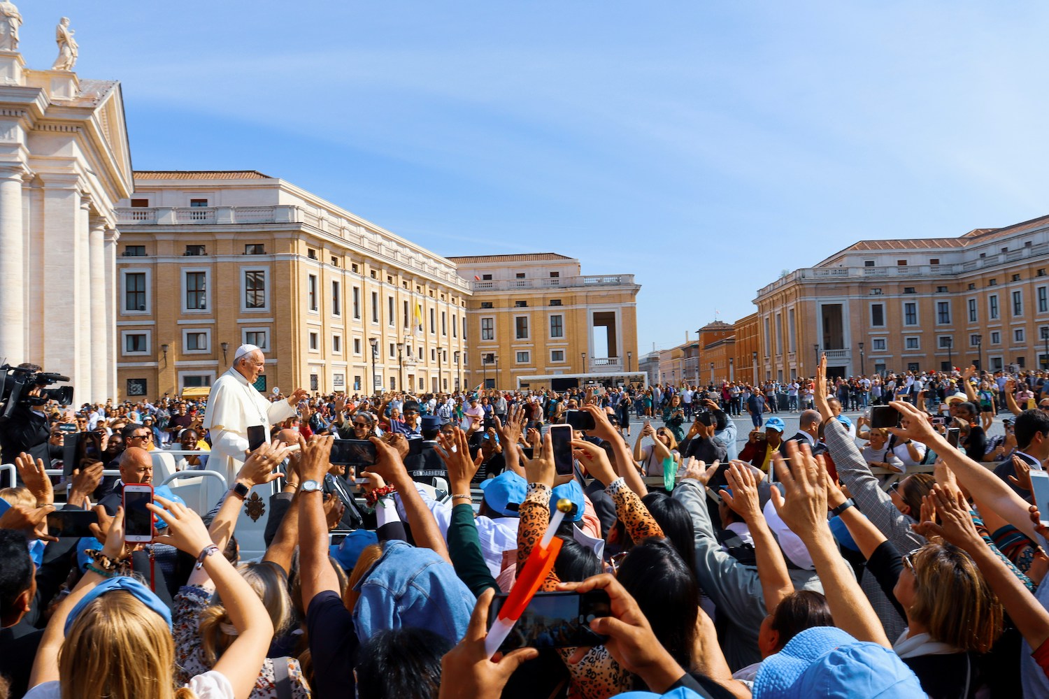 Il Papa populista, popolare, impopolare?