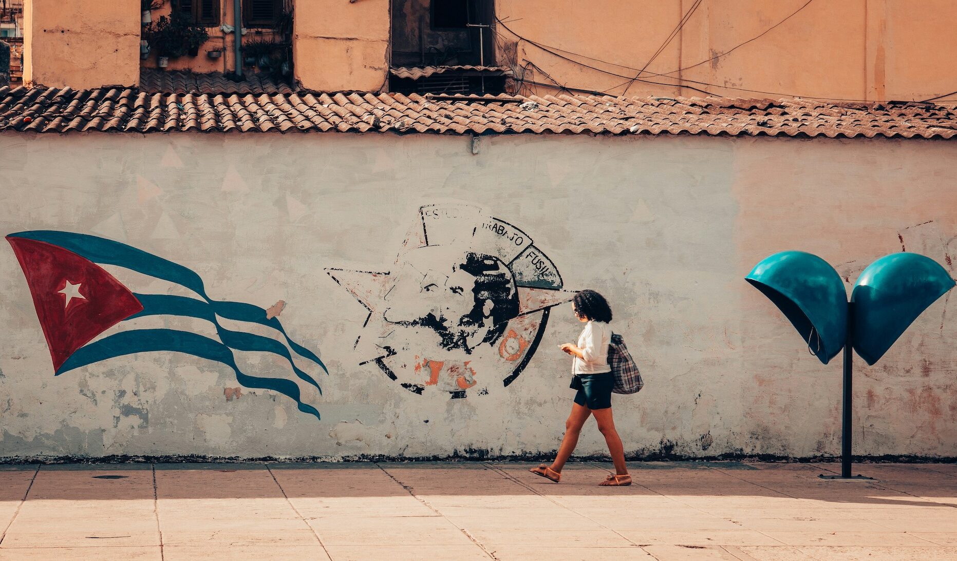 dennis-schmidt-ubMw-yOBx-o-unsplash Violenza di genere nei media cubani: quando il silenzio è ancora notizia
