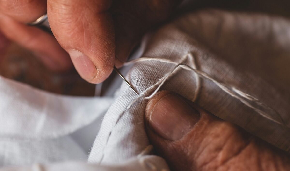 La riparazione. Venti donne che rammendano il mondo