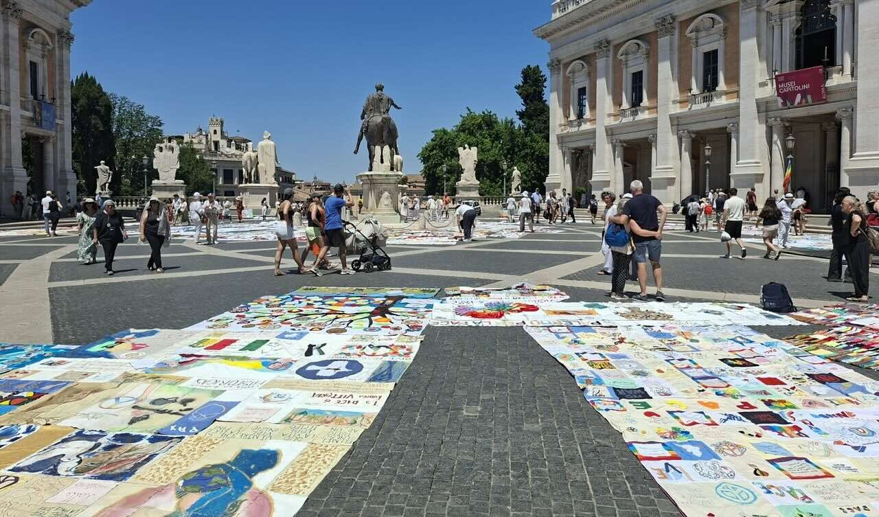 Tessere la pace, uno sguardo femminista sulla guerra