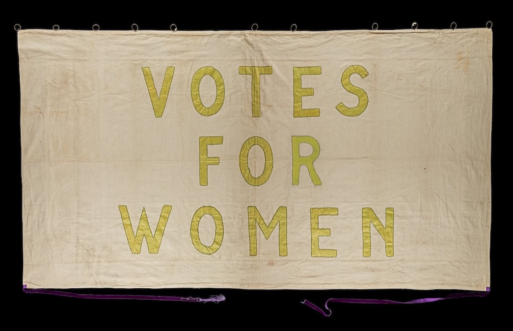 lse-library-dsz58CLdAwo-unsplash Le 10 maestre che già 120 anni fa ottennero, per 10 mesi, il diritto di voto